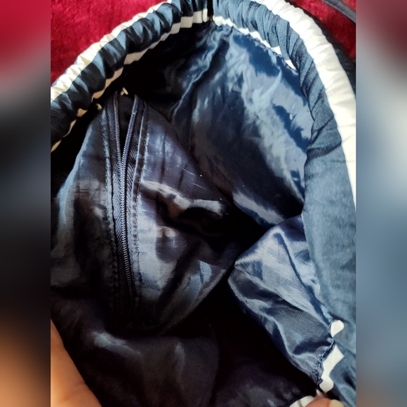 Women's navy blue and white striped lightweight backpack bag zipper back handle - Picture 2 of 5